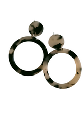 Load image into Gallery viewer, Circle Earrings