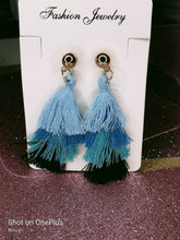 Load image into Gallery viewer, Short Tassel Earrings