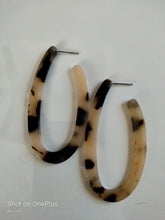 Load image into Gallery viewer, Circle Earrings